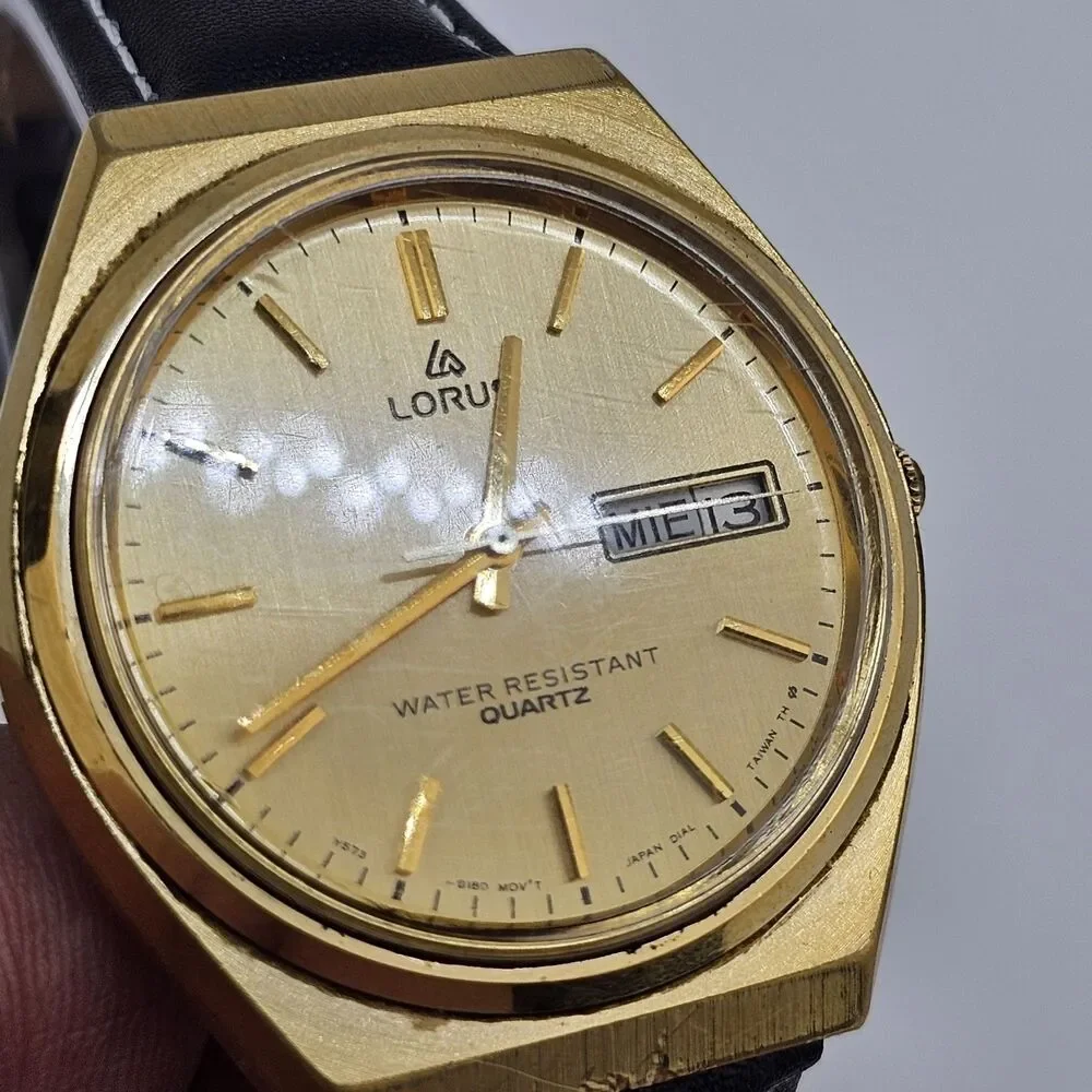 VTG Lorus Men's Watch 36MM Gold Dial DayDate New Black Leather Bands New Battery
